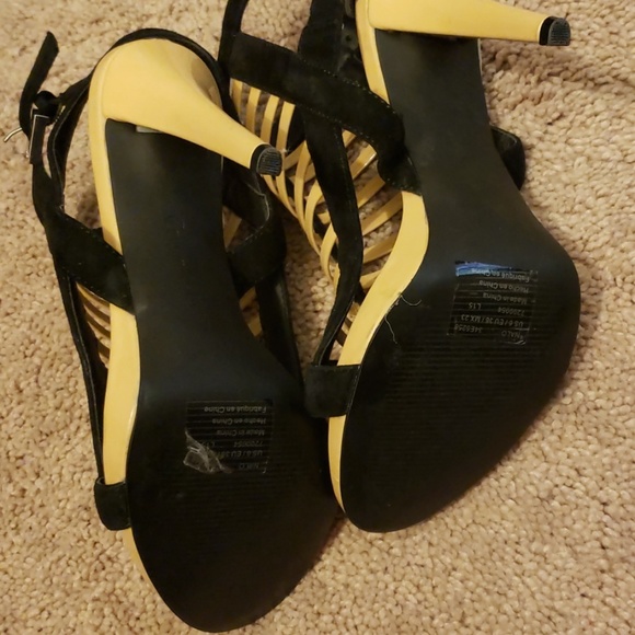 Calvin Klein Heels - Picture 3 of 5